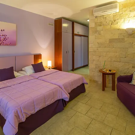 Hotel Podstine