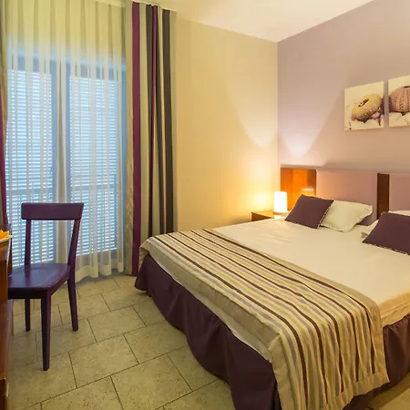 Hotel Podstine