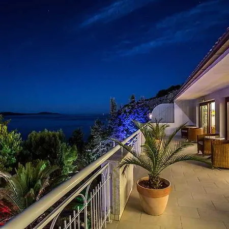 Hotel Podstine