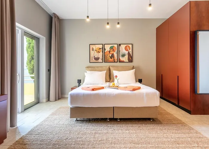 Podstine فندق 4*