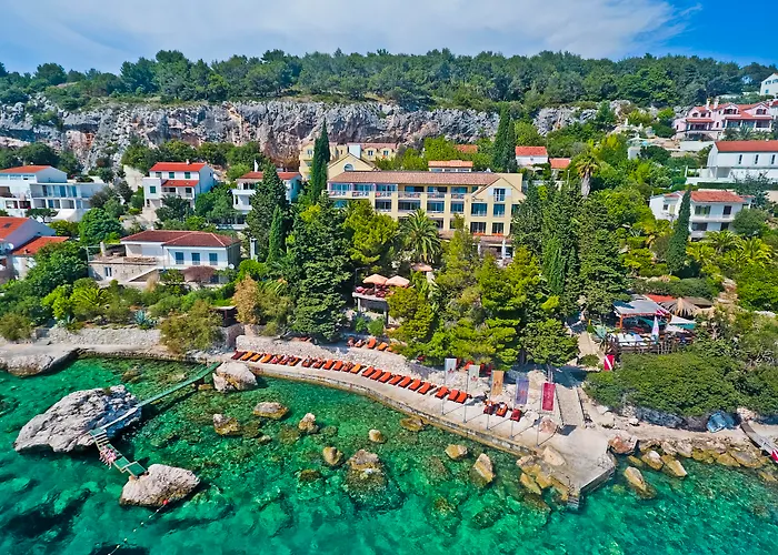 فندق Podstine هفار