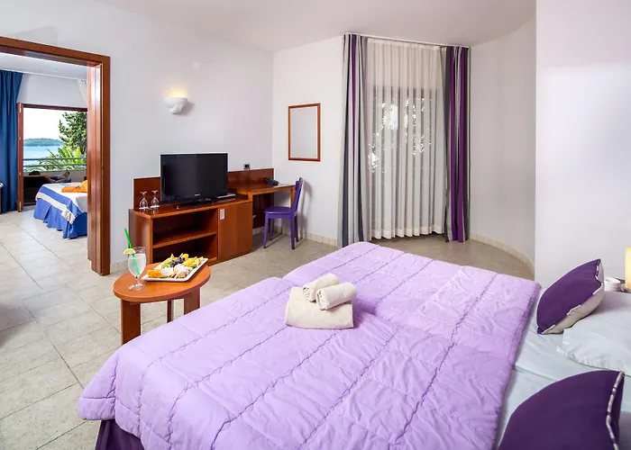 Podstine فندق هفار