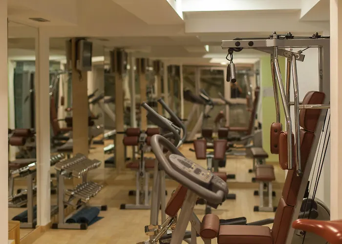 فندق Podstine 4*